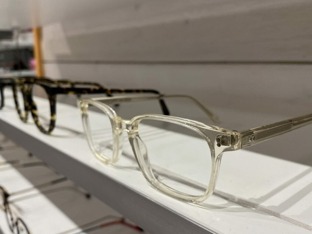 How to Select the Right Frames when Buying New Glasses near Mercer Island